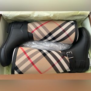 PRICED MARKDOWN ‼️Burberry  Simeon Vintage Check Moto Rain Boots